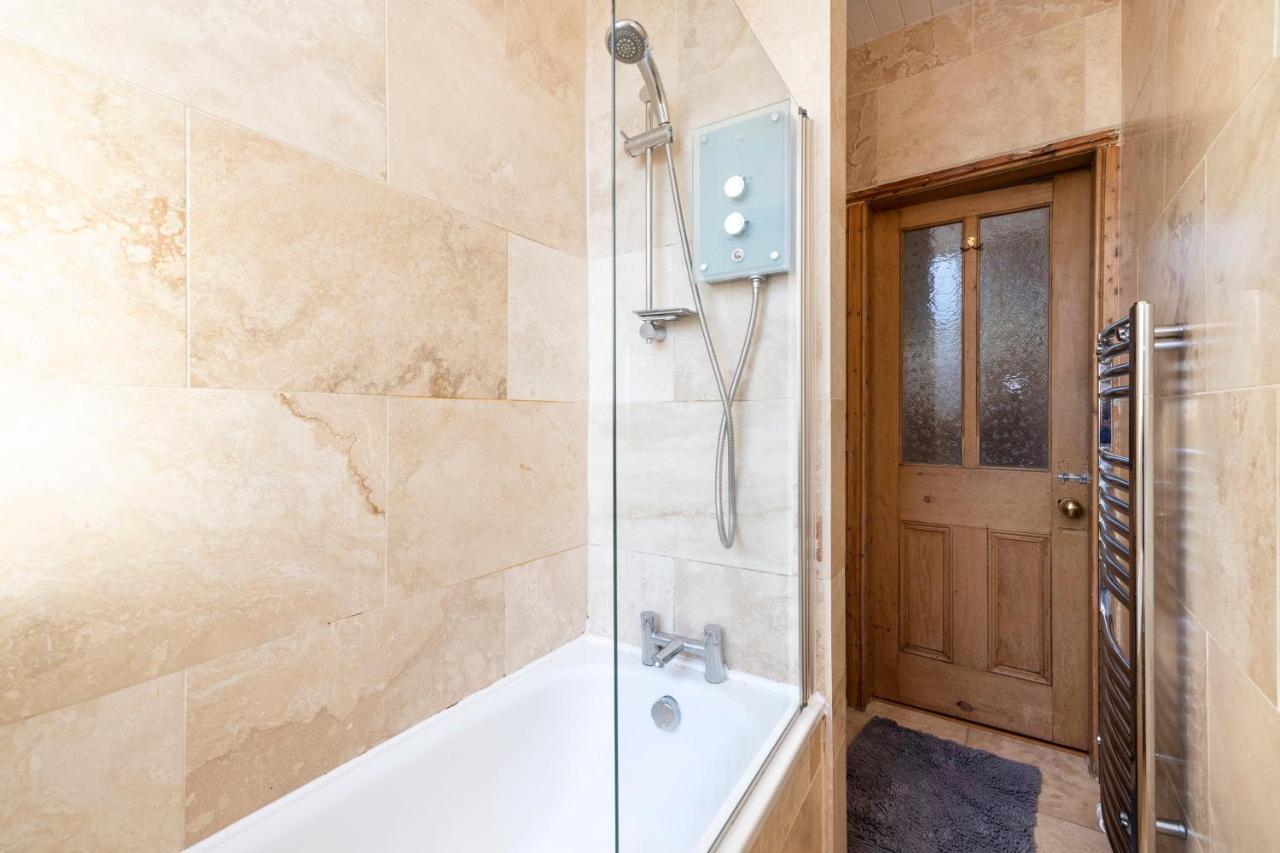 Joivy Old Town 1-Bed Apartment With Stunning Views إدنبرة المظهر الخارجي الصورة